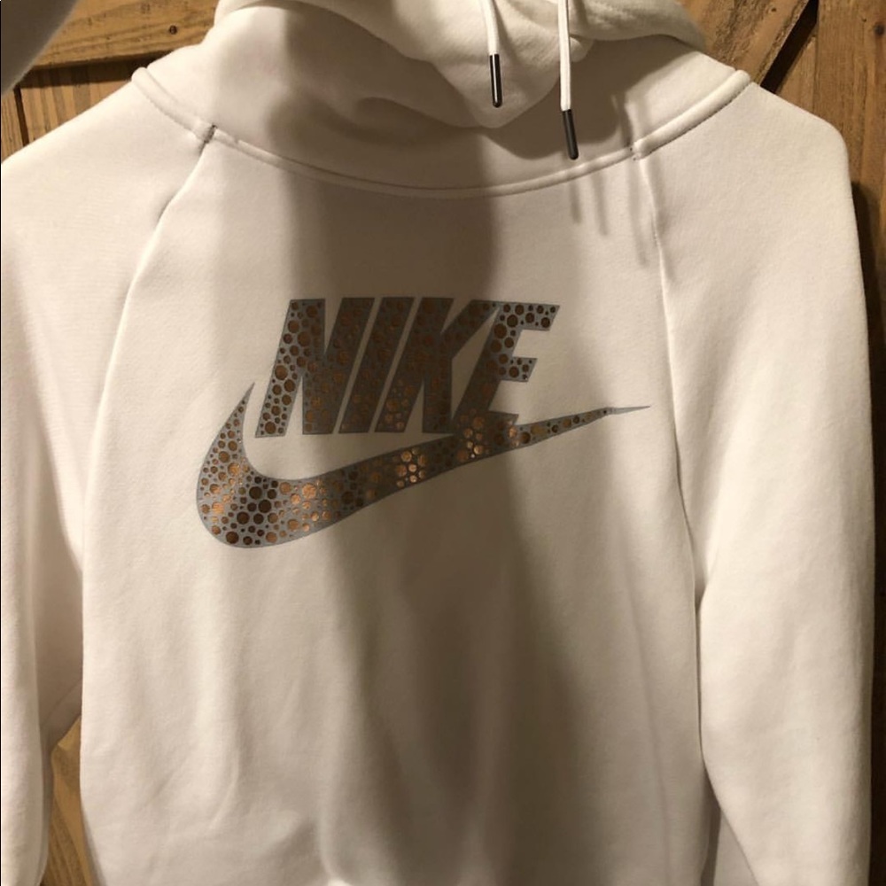 worn once, extremely soft